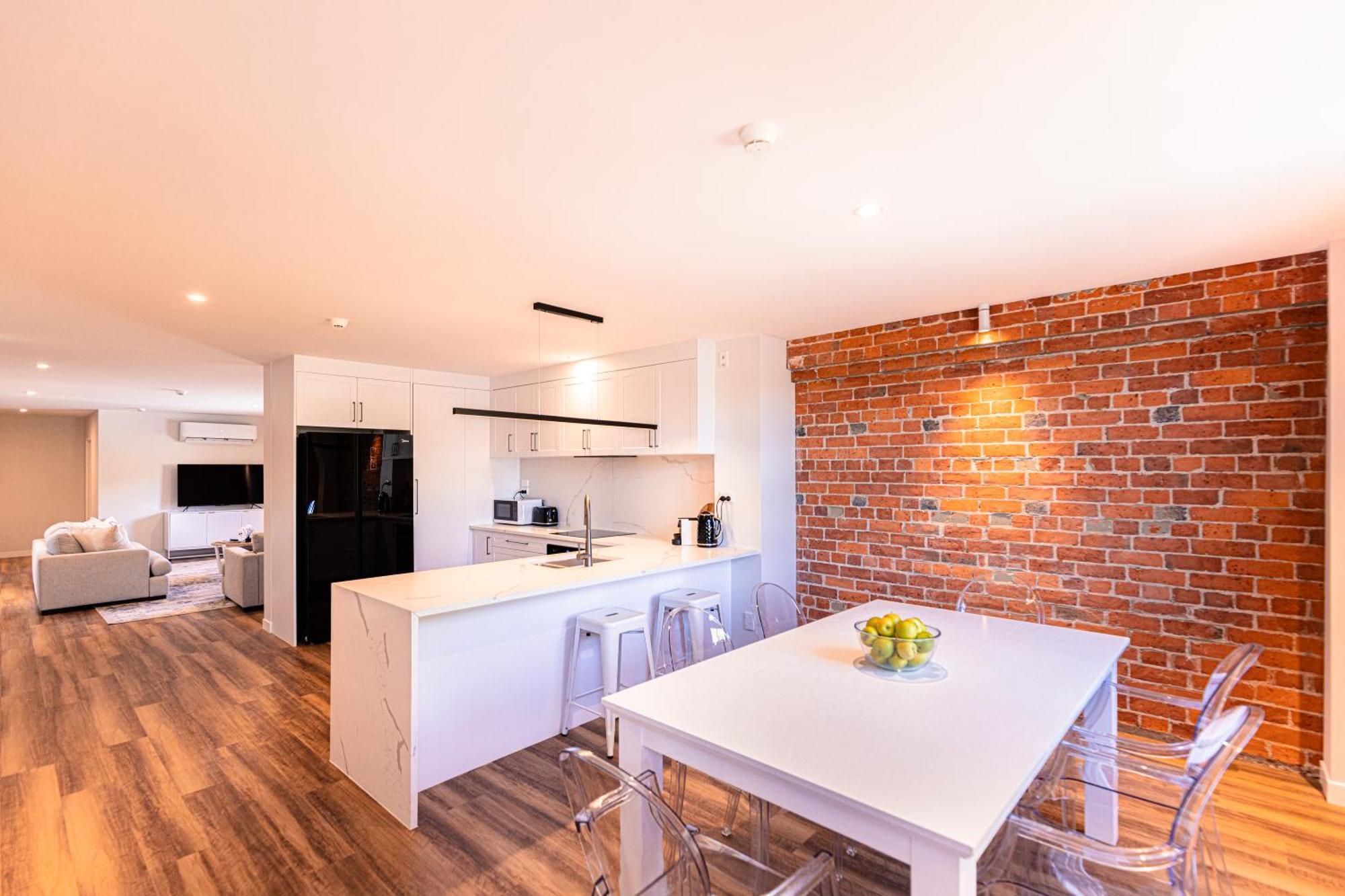 Johnston Apartments - Award-Winning Building, Your Unforgettable Stay Whanganui Exterior foto