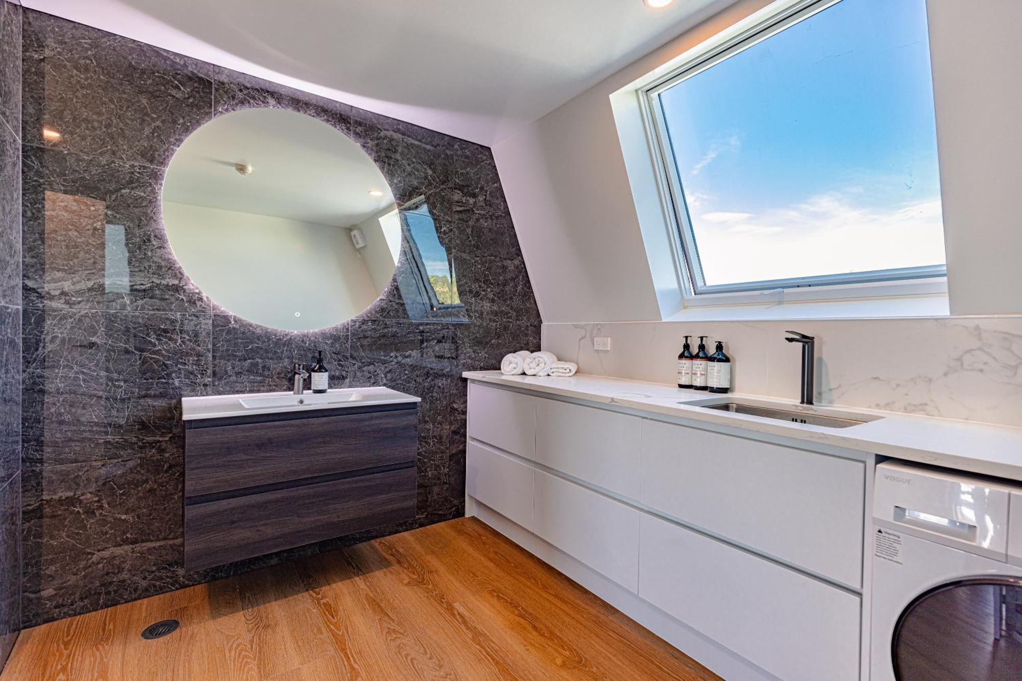 Johnston Apartments - Award-Winning Building, Your Unforgettable Stay Whanganui Exterior foto
