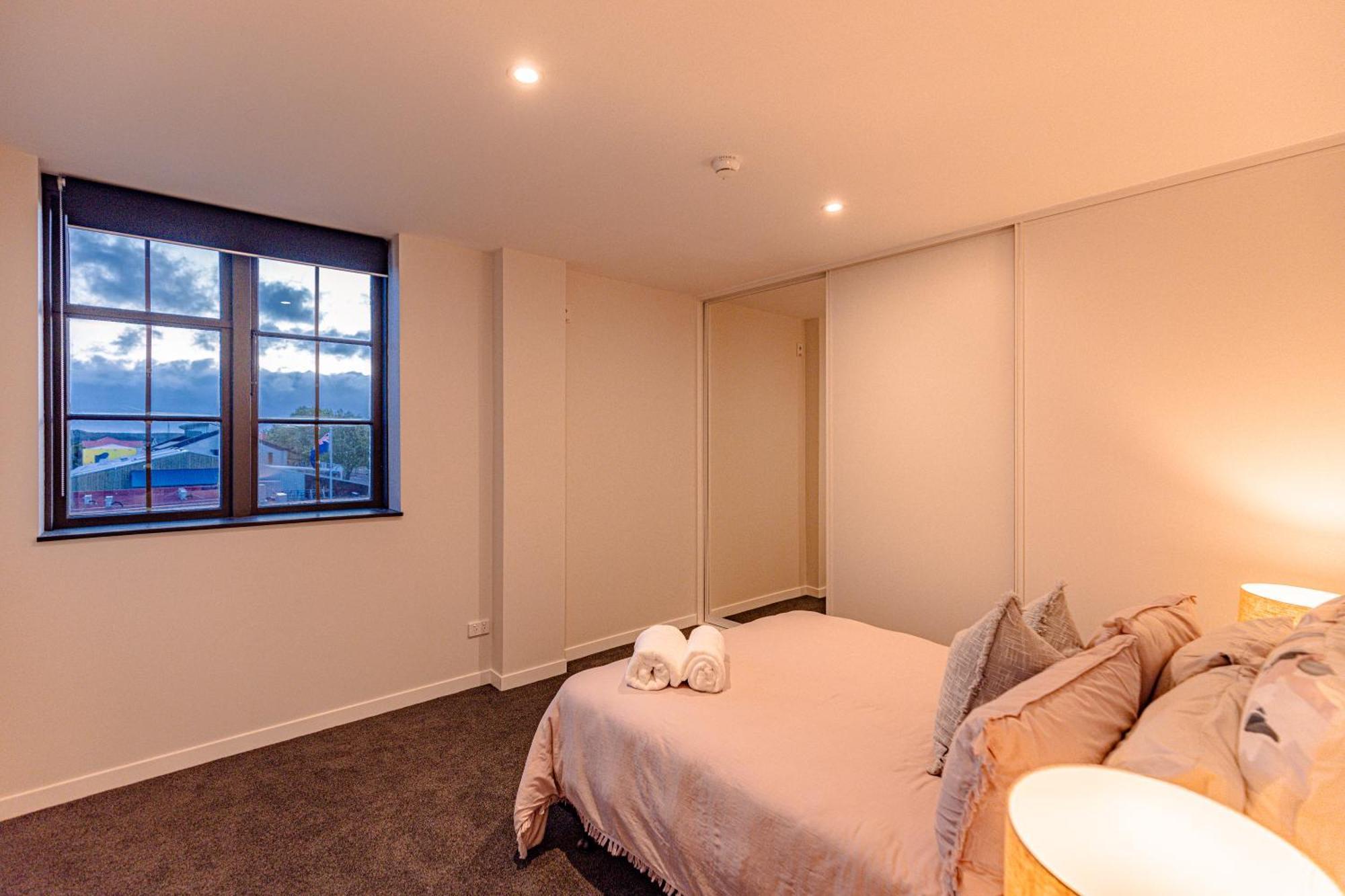 Johnston Apartments - Award-Winning Building, Your Unforgettable Stay Whanganui Exterior foto